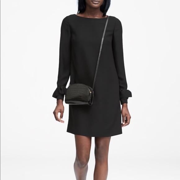 Banana Republic Dresses & Skirts - Banana Republic | Ruffle-Cuff Bell Sleeve Dress